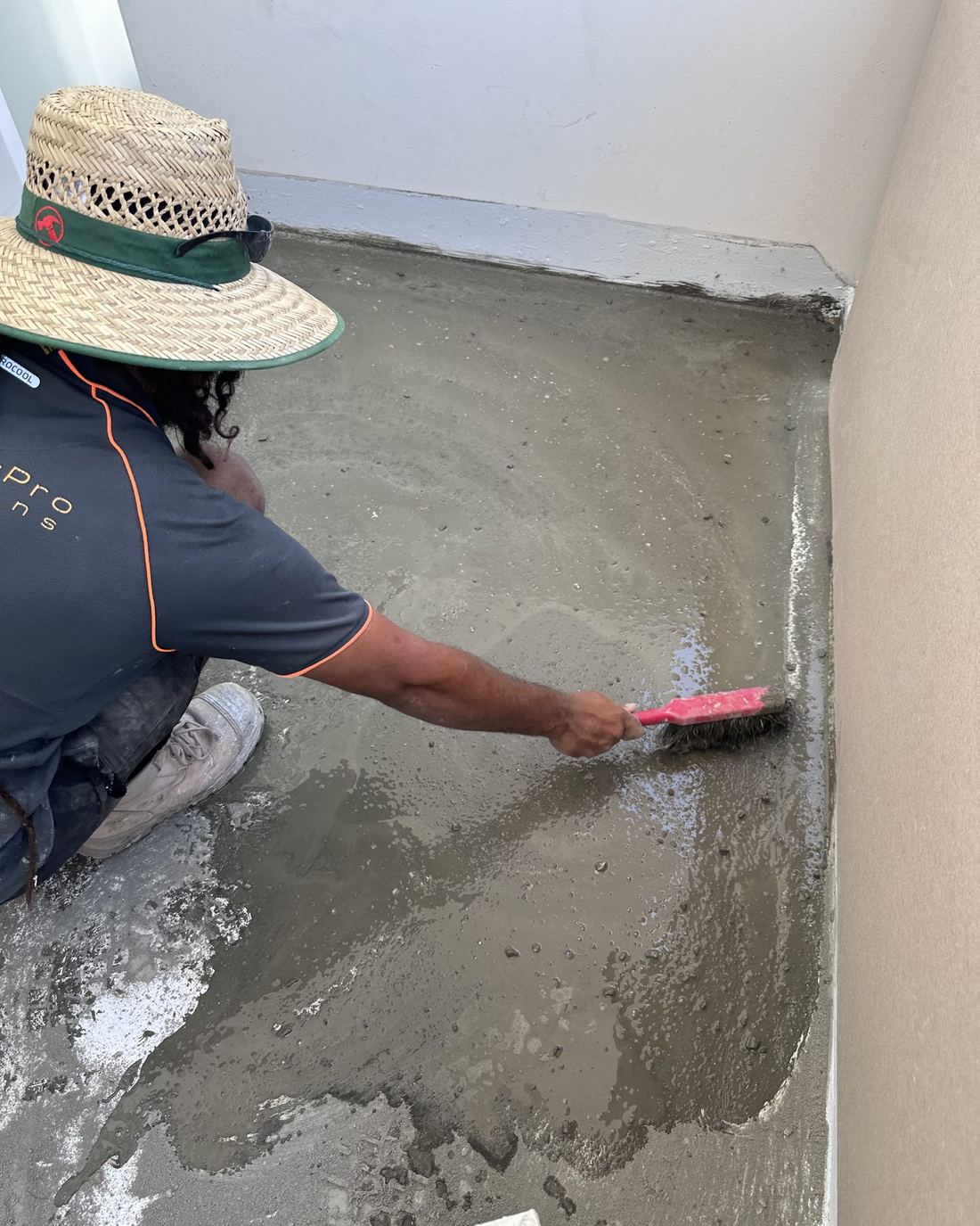 Screeding to falls by Hydro-Tec