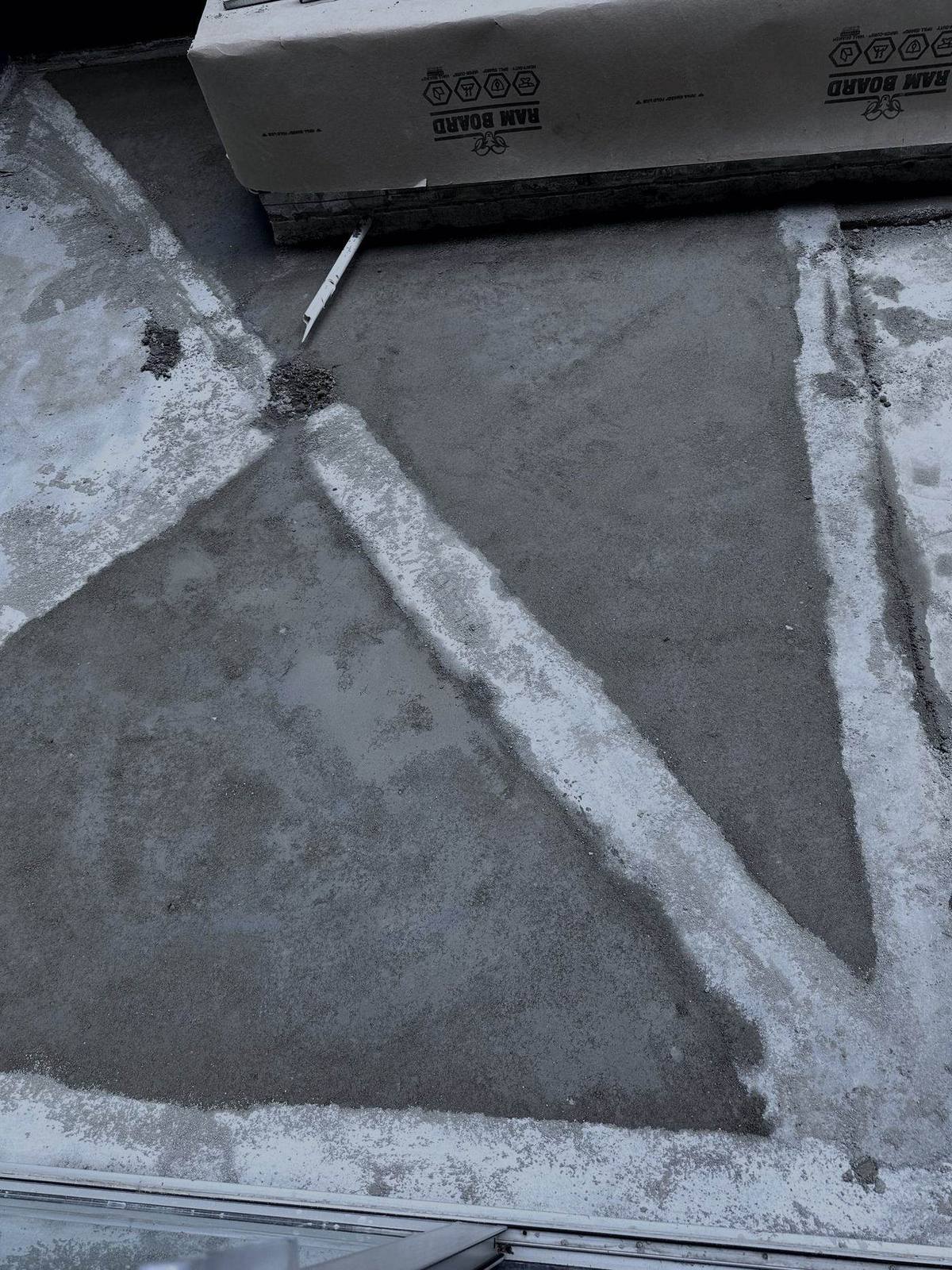 Screeding to falls by Hydro-Tec